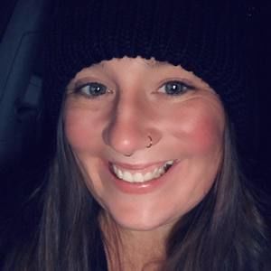 Meet your Posher, Simone